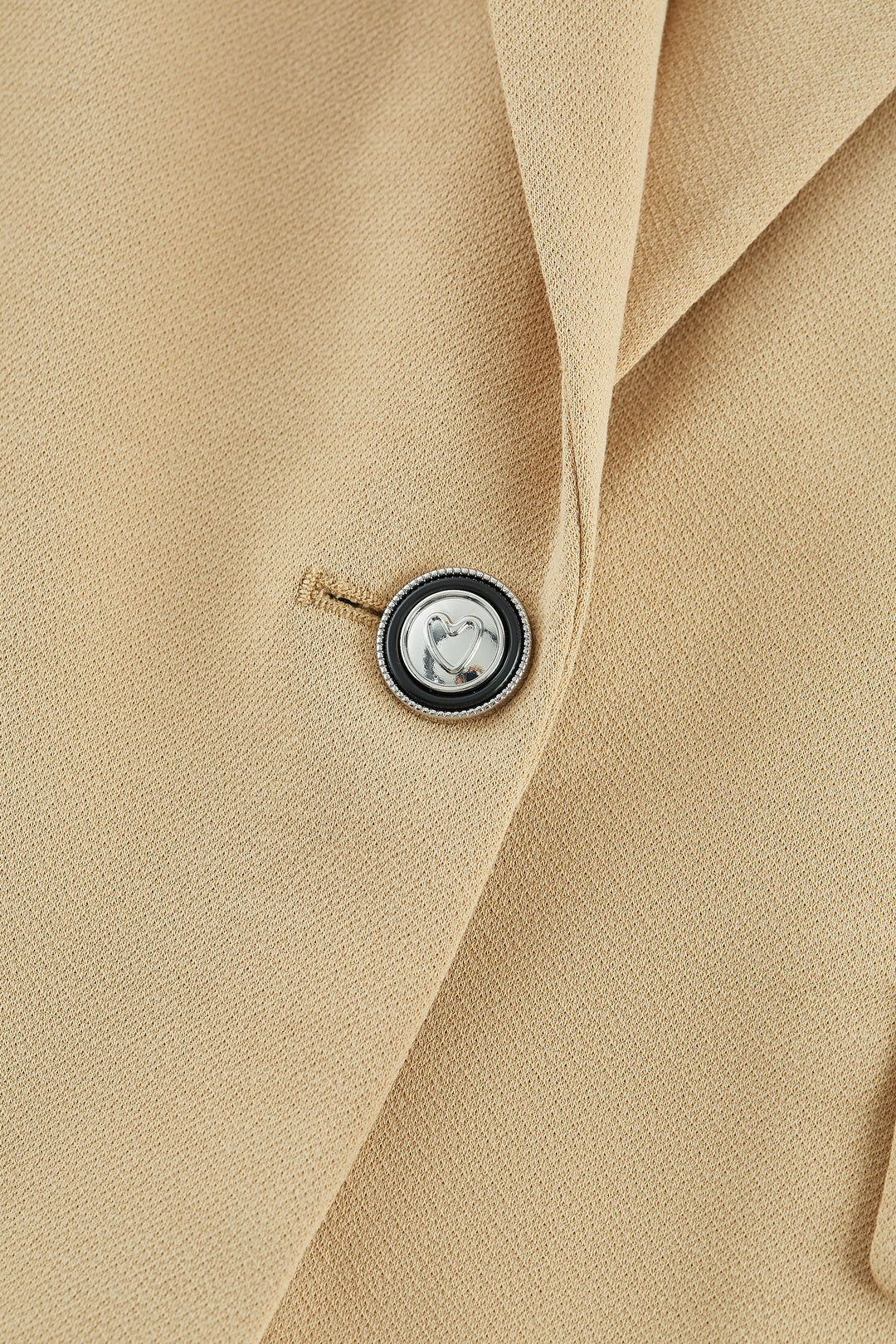 標準領長袖獨立西裝外套(配胸針)