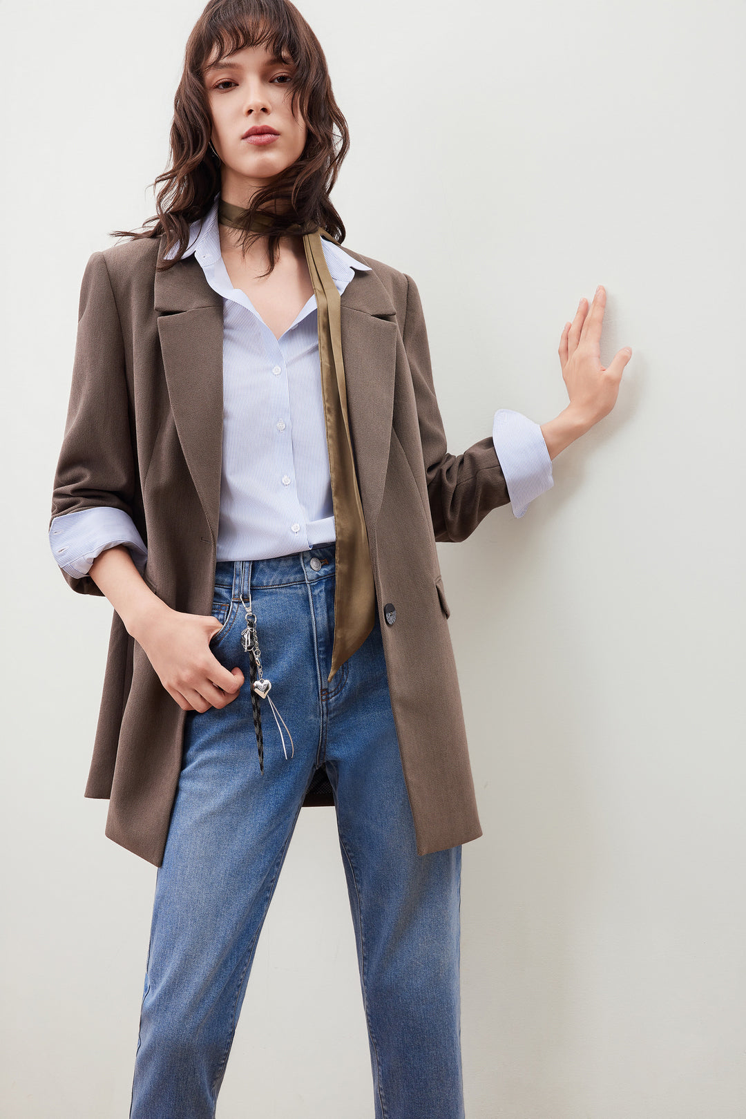 Non-Iron Lapel Collar Long-Sleeve Dress Shirt With Detachable Tie