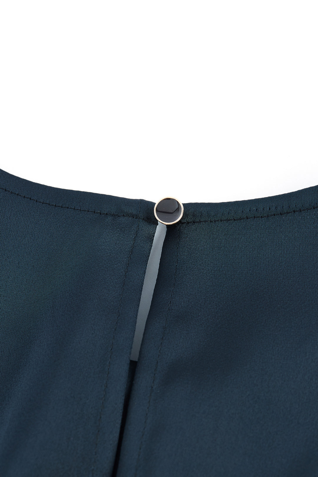 圓領長袖襯衫(配頸巾)