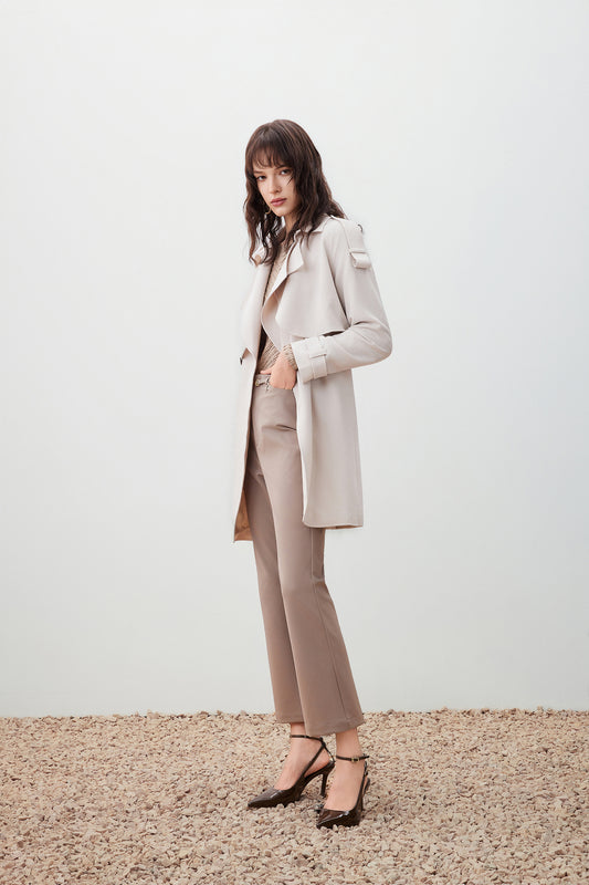 Crepe 翻領大衣(配原身布腰帶)