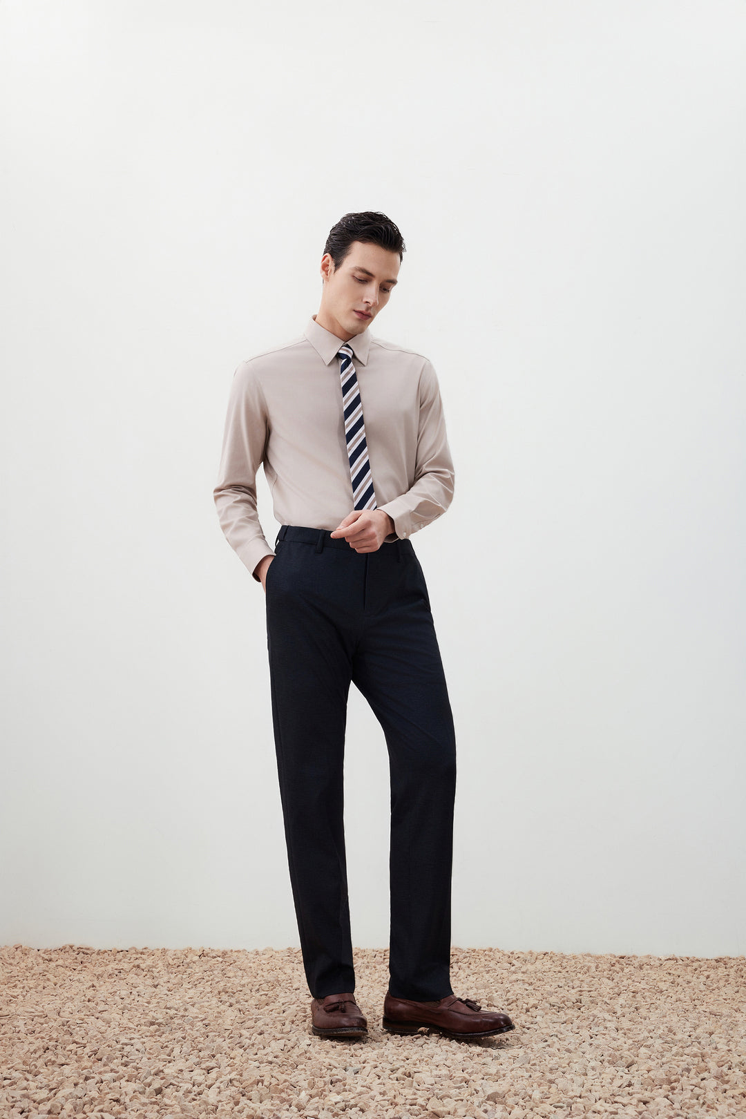 Multi-Way Stretch 獨立西裝褲