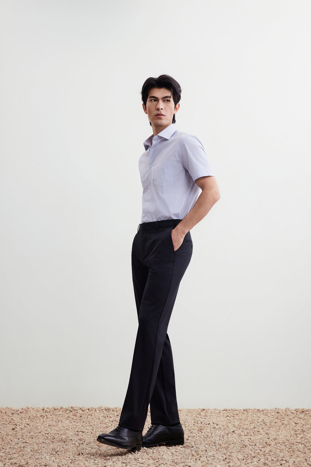 Multi-Way Stretch 獨立西裝褲