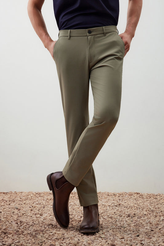 Multi-Way Stretch 休閒長褲