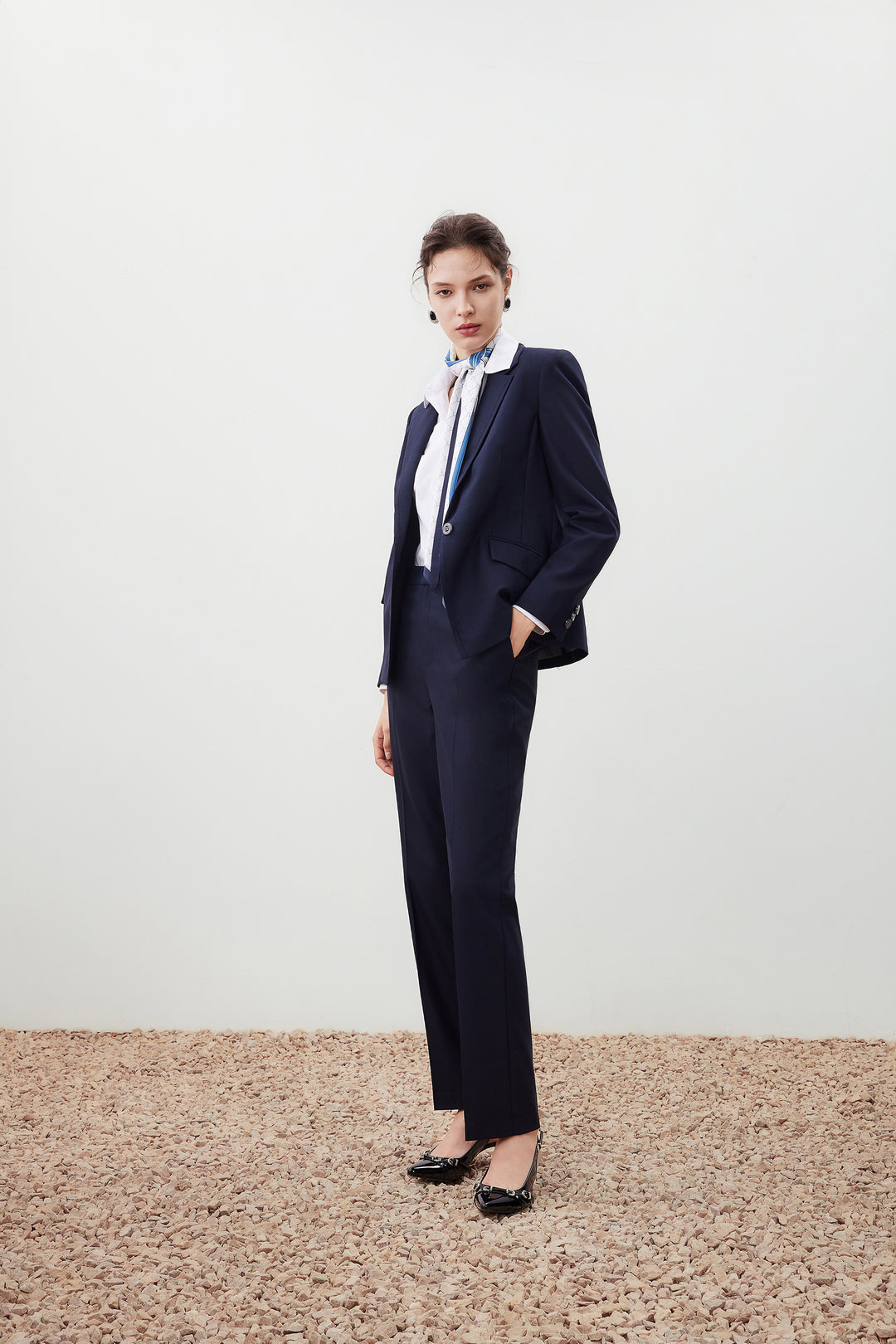 Wool Collection Anti-Static 標準領套裝西裝外套(配頸巾)