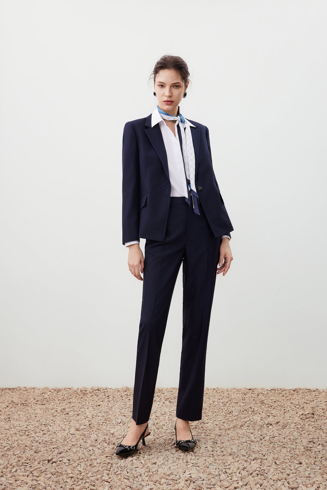 Wool Collection Anti-Static 標準領套裝西裝外套(配頸巾)