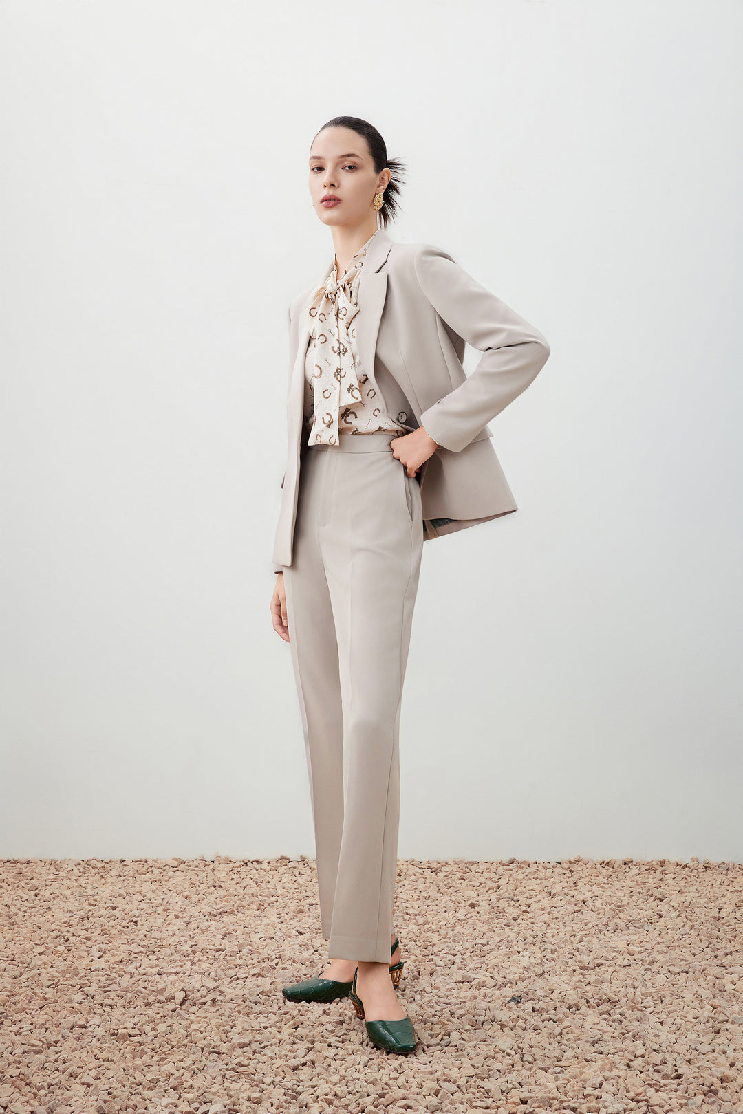 Multi-Way Stretch 標準領套裝西裝外套(配頸巾)