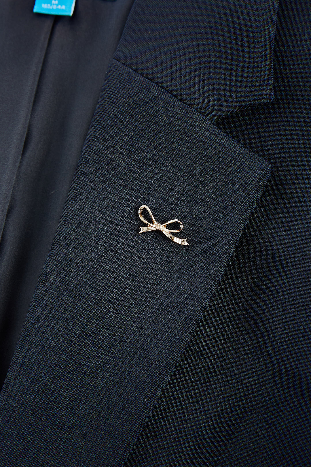 Water Repellent 標準領套裝西裝外套(配胸針)