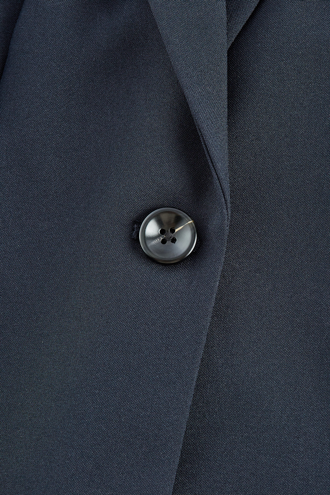 Water Repellent 標準領套裝西裝外套(配胸針)