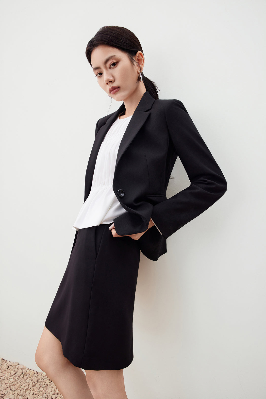 G2000 WOMAN-water-repellent-notch-lapel-suit-blazer-with-brooch-56211033-Black