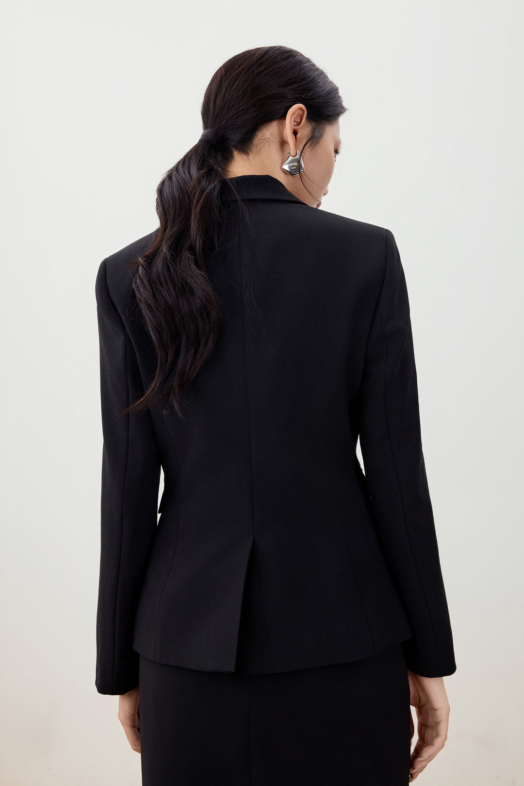 Water Repellent 標準領套裝西裝外套(配胸針)