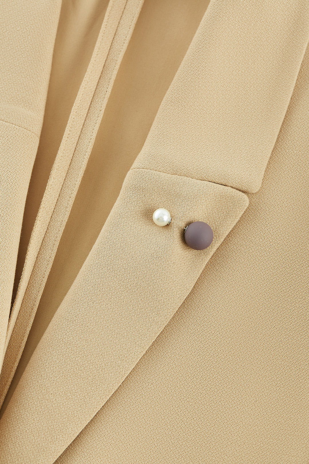 標準領長袖獨立西裝外套(配胸針)
