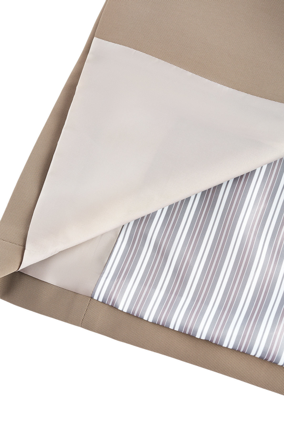 Twill 劍領獨立西裝外套(配鏈條腰帶)