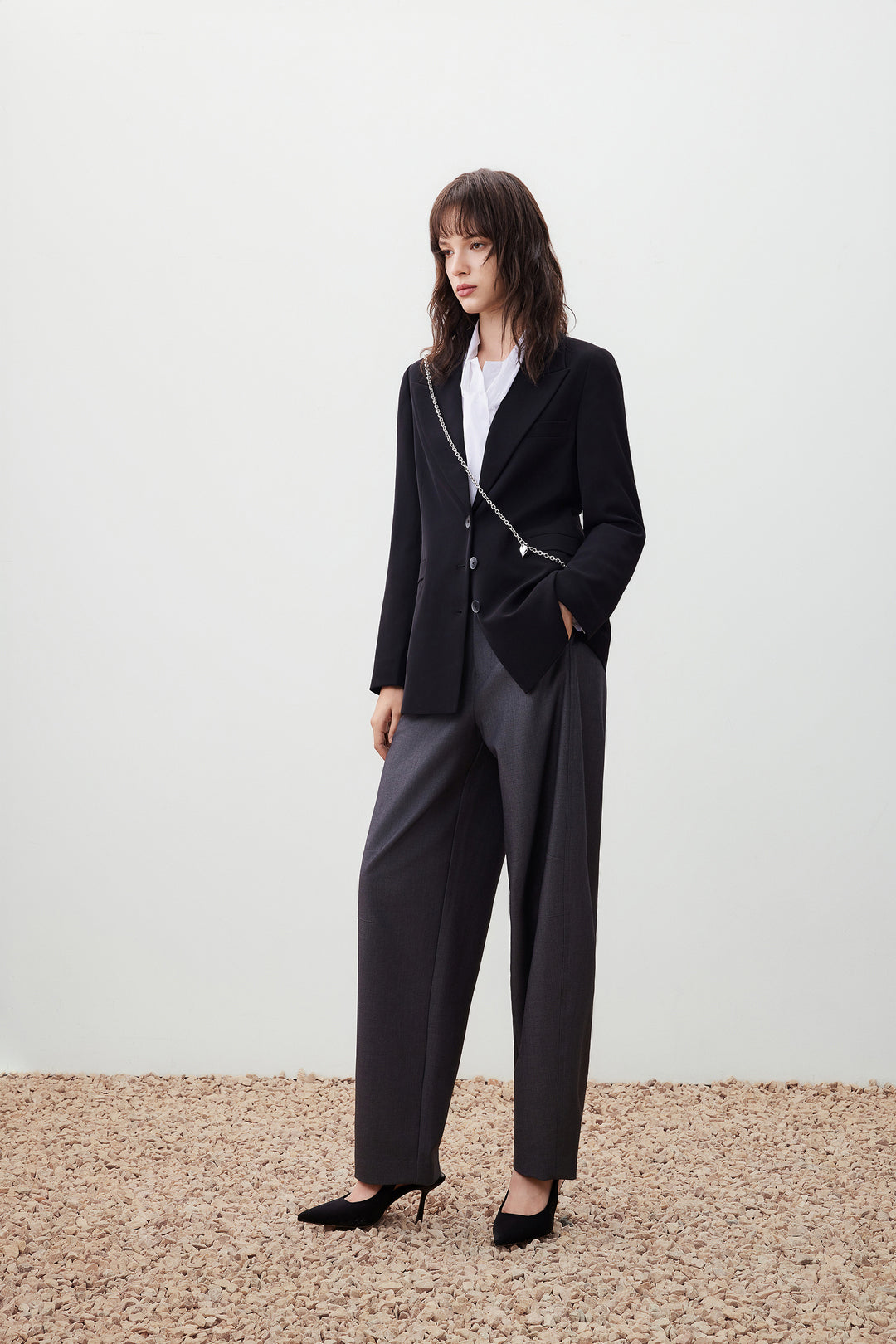 Twill 劍領獨立西裝外套(配鏈條腰帶)