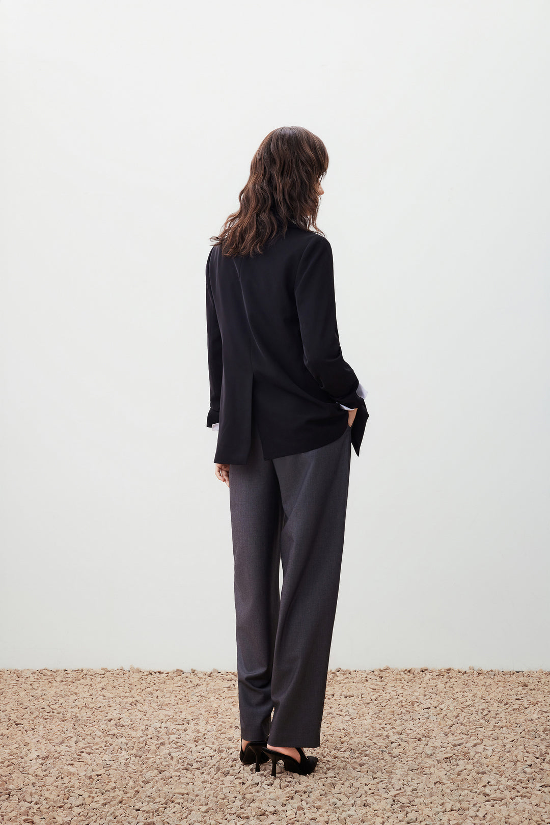 Twill 劍領獨立西裝外套(配鏈條腰帶)