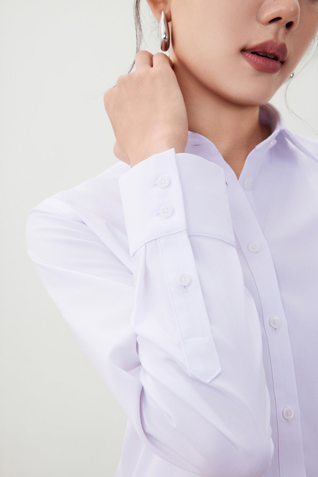 Textured 翻領長袖商務恤衫(配頸巾)