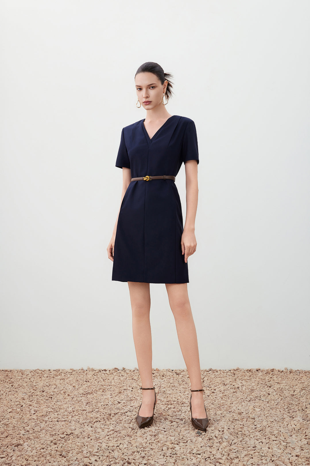 Wool Collection Anti-Static V領連身裙(配腰帶)