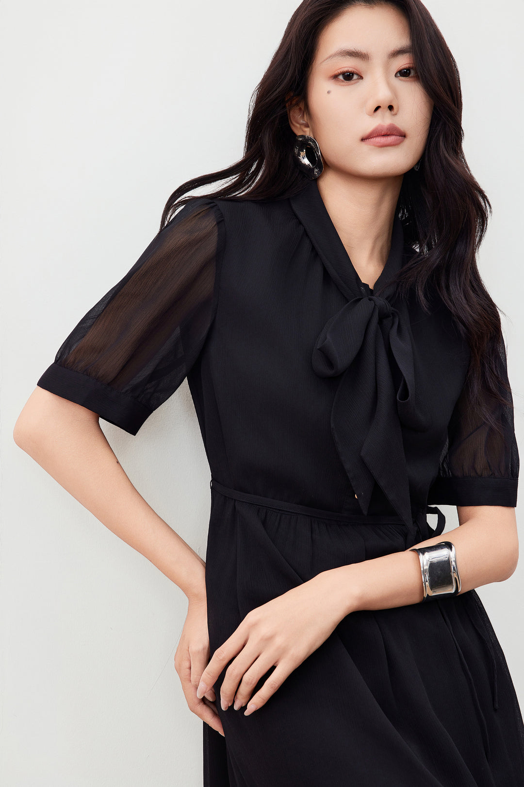 Chiffon 綁帶領連身裙(配領帶)