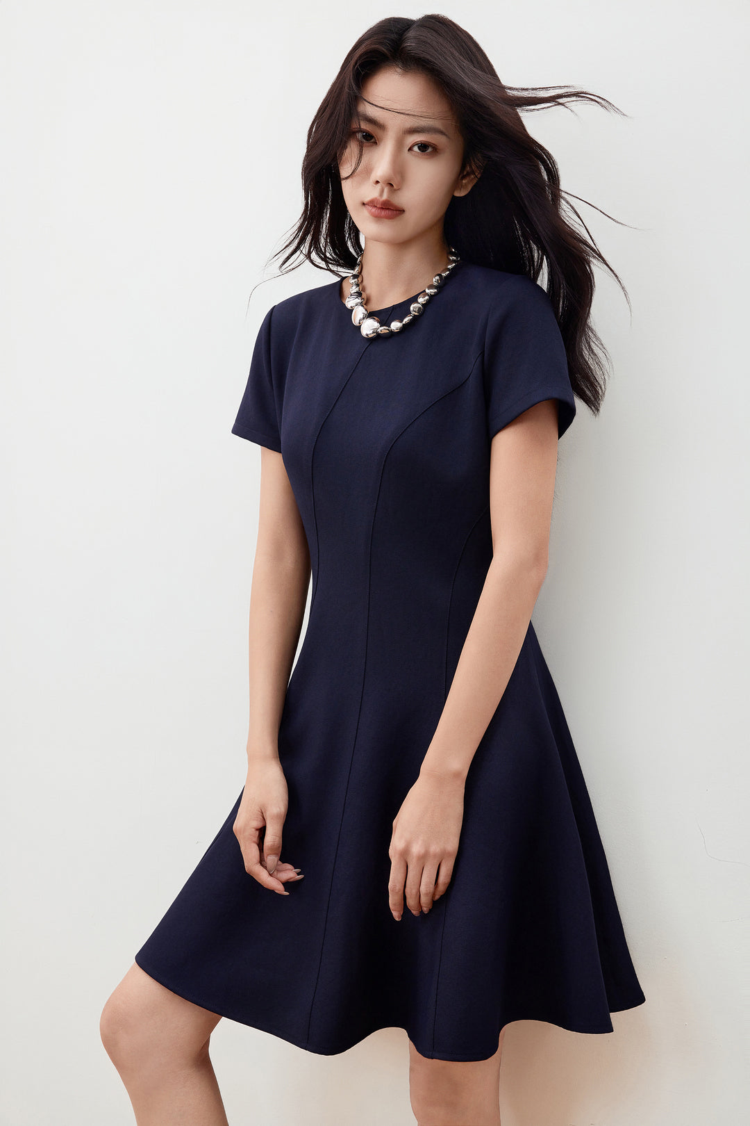 Opaque 圓領連身裙