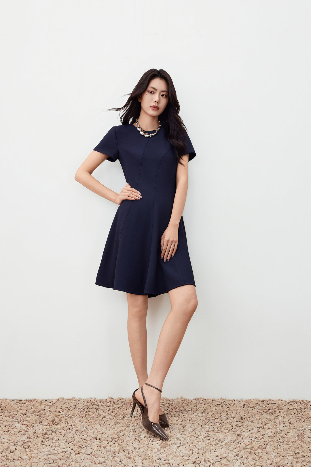 Opaque 圓領連身裙