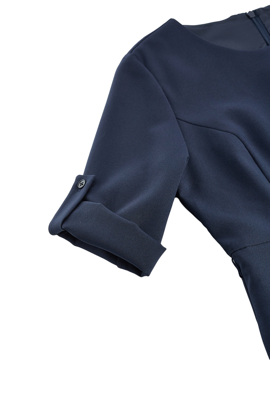 Water Repellent 圓領連身裙