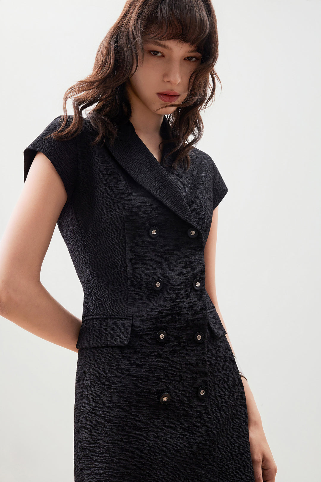 Textured 翻領連身裙