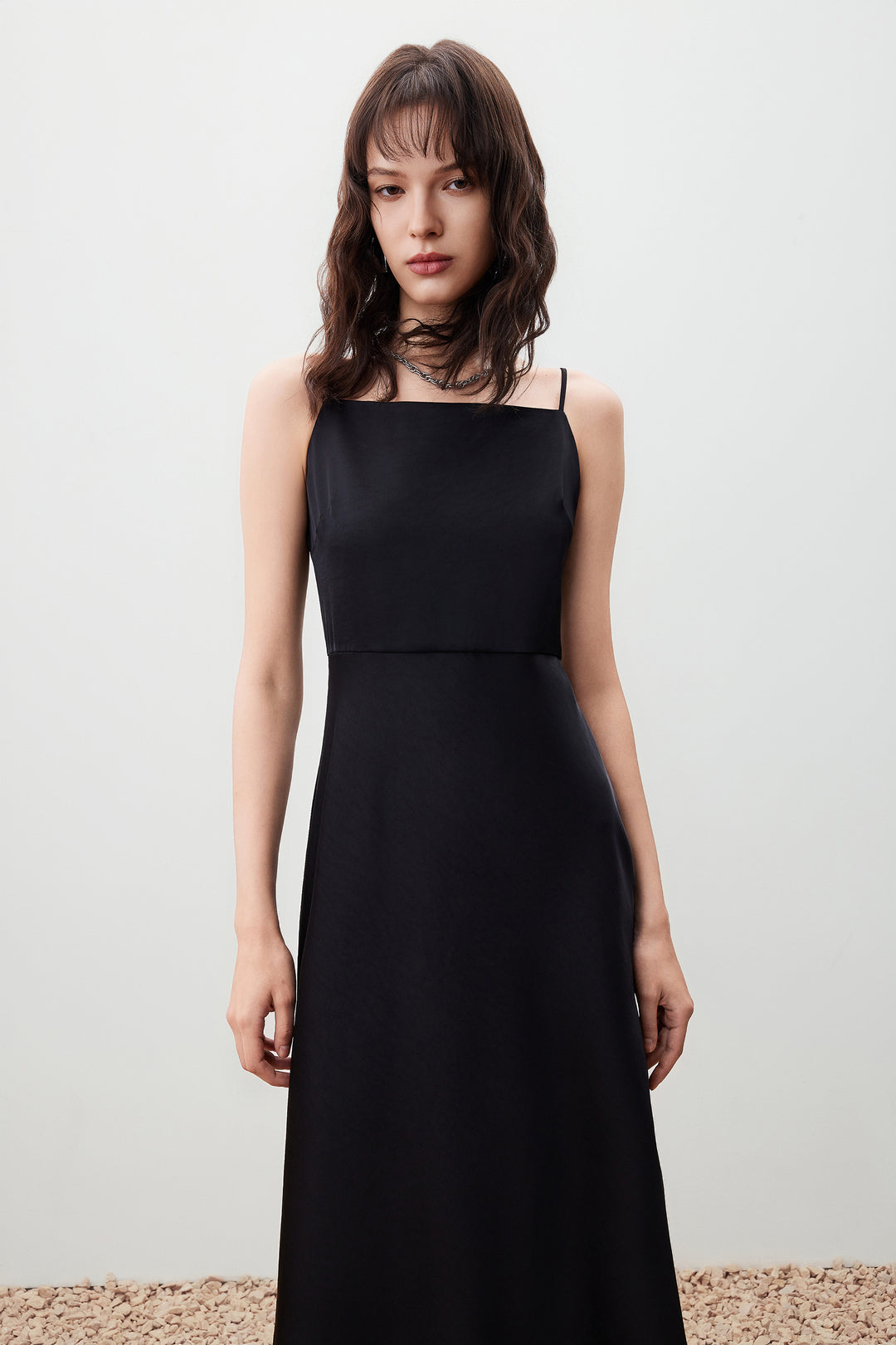 Satin 方領連身裙