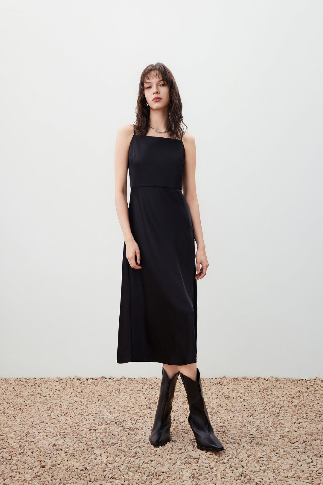 Satin 方領連身裙