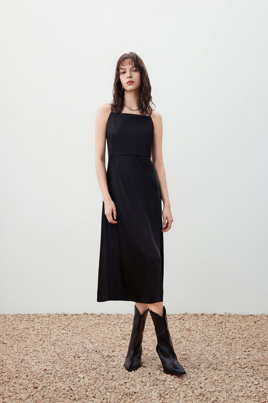 Satin 方領連身裙