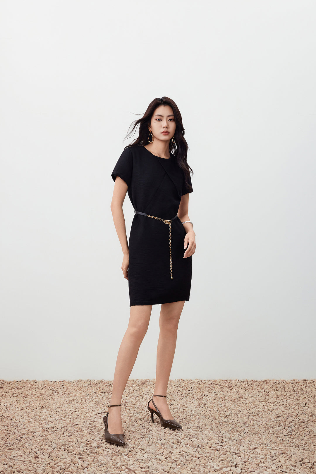 圓領短袖連身裙(配腰帶)