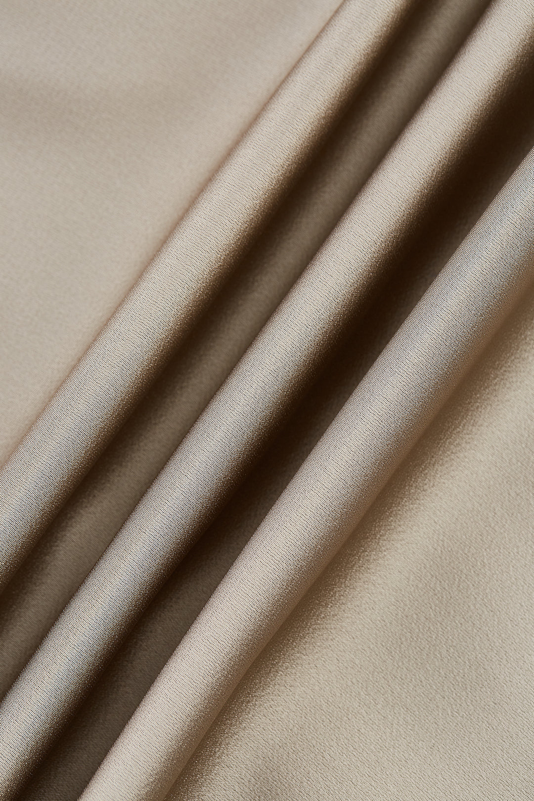 圓領長袖襯衫(配頸巾)