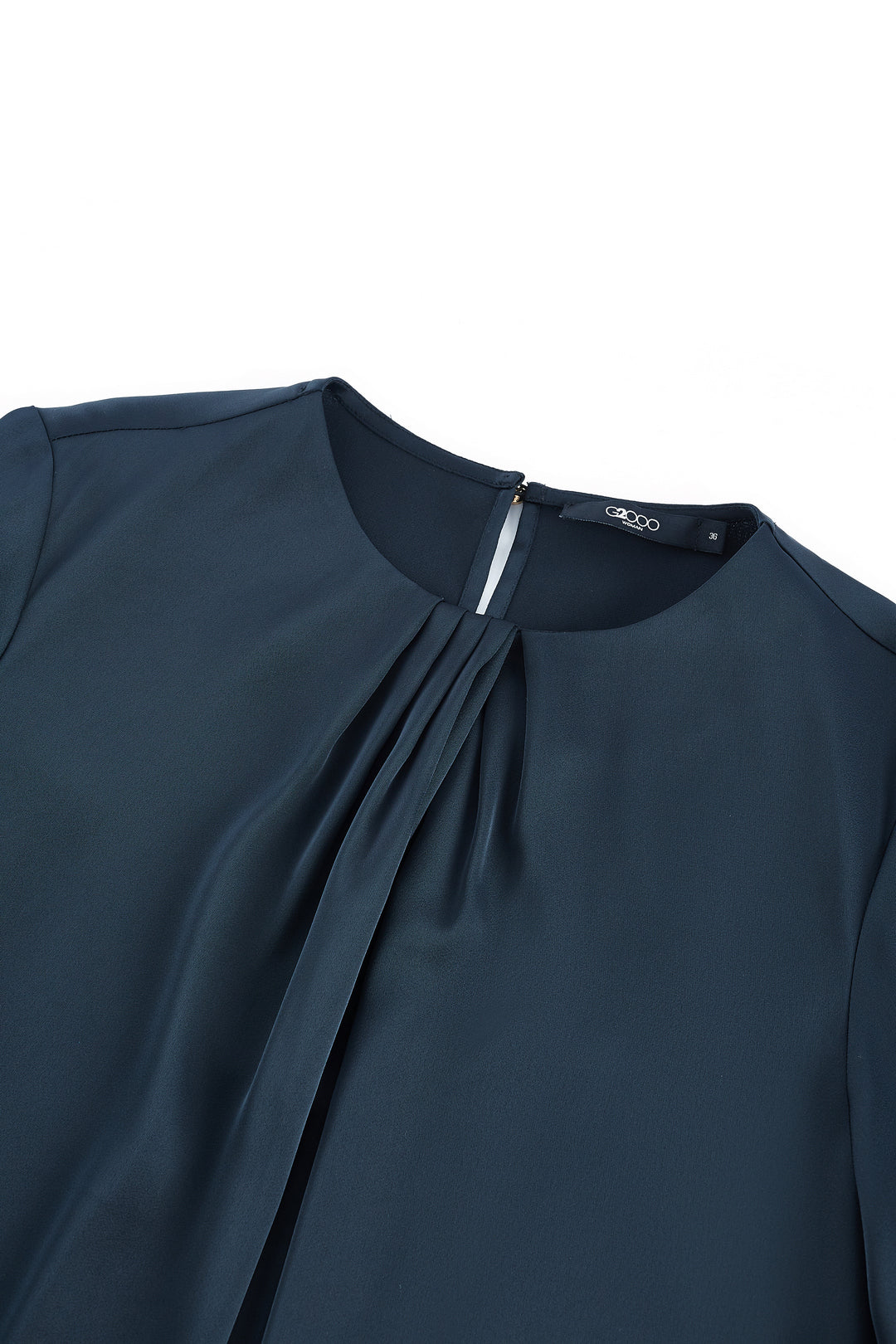 圓領長袖襯衫(配頸巾)