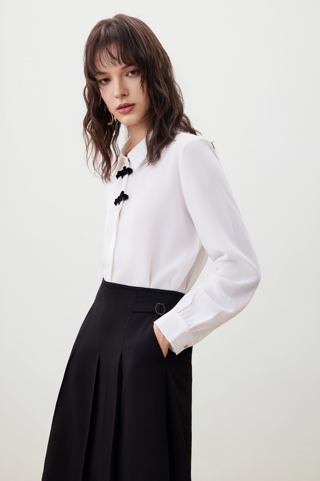 Shirt Neck Long Sleeve Blouse With Detachable Mini Contrast Colour Bows