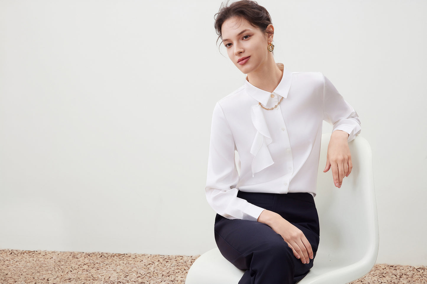 Satin 恤衫領襯衫(配可拆式絲巾項鍊)