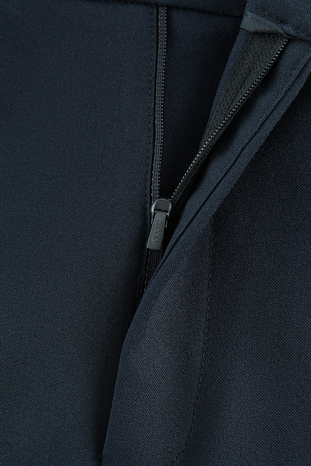 Water Repellent 西裝褲