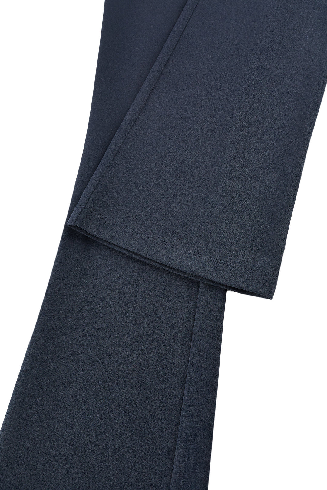 喇叭型剪裁休閒長褲(配腰帶)