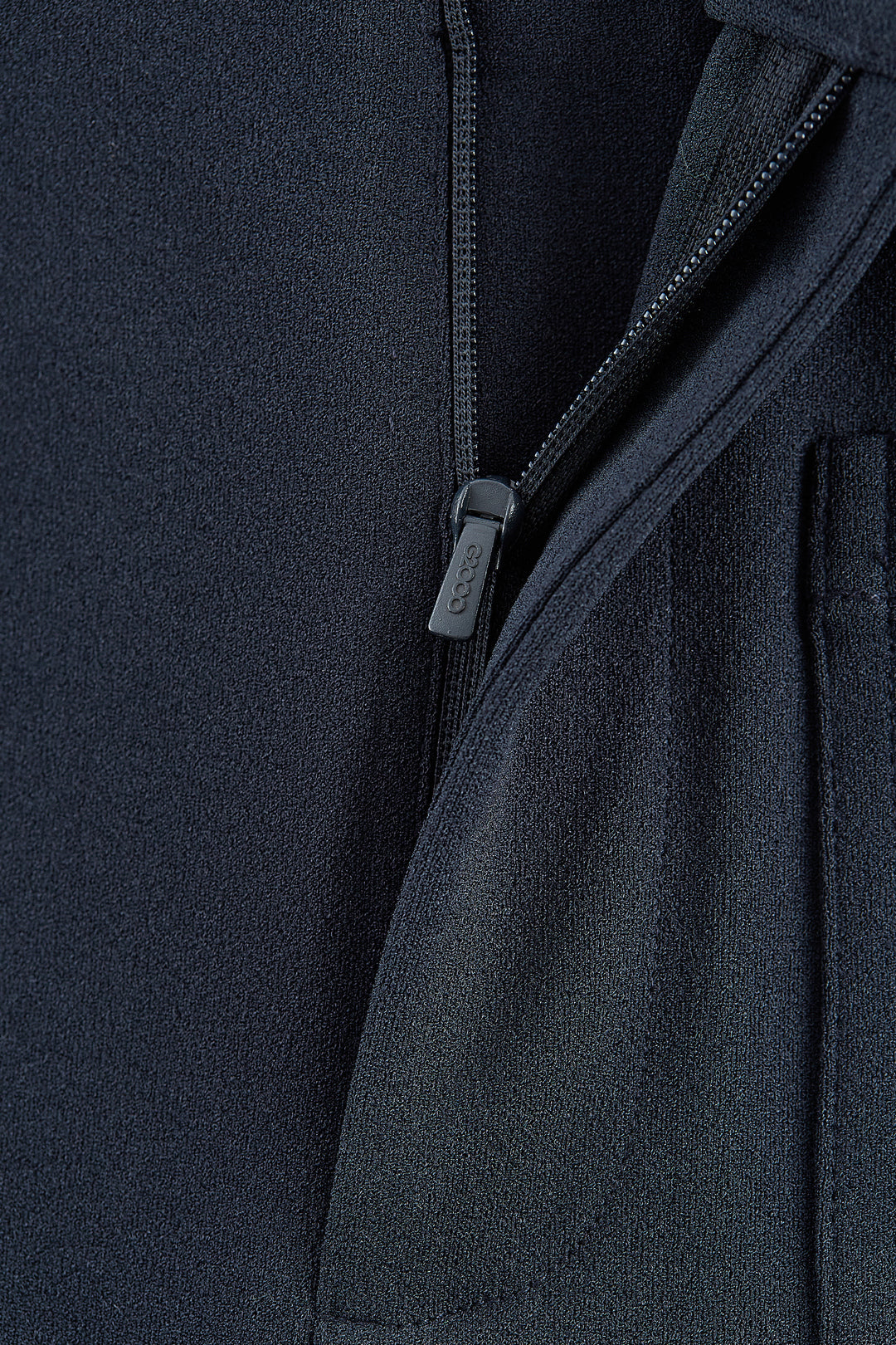 喇叭型剪裁休閒長褲(配腰帶)