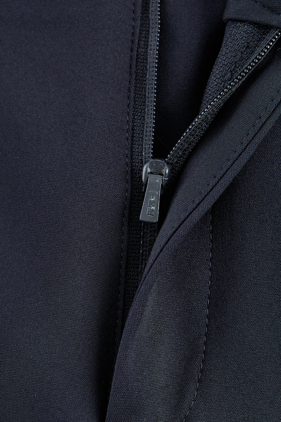 修身休閒長褲(配腰帶)