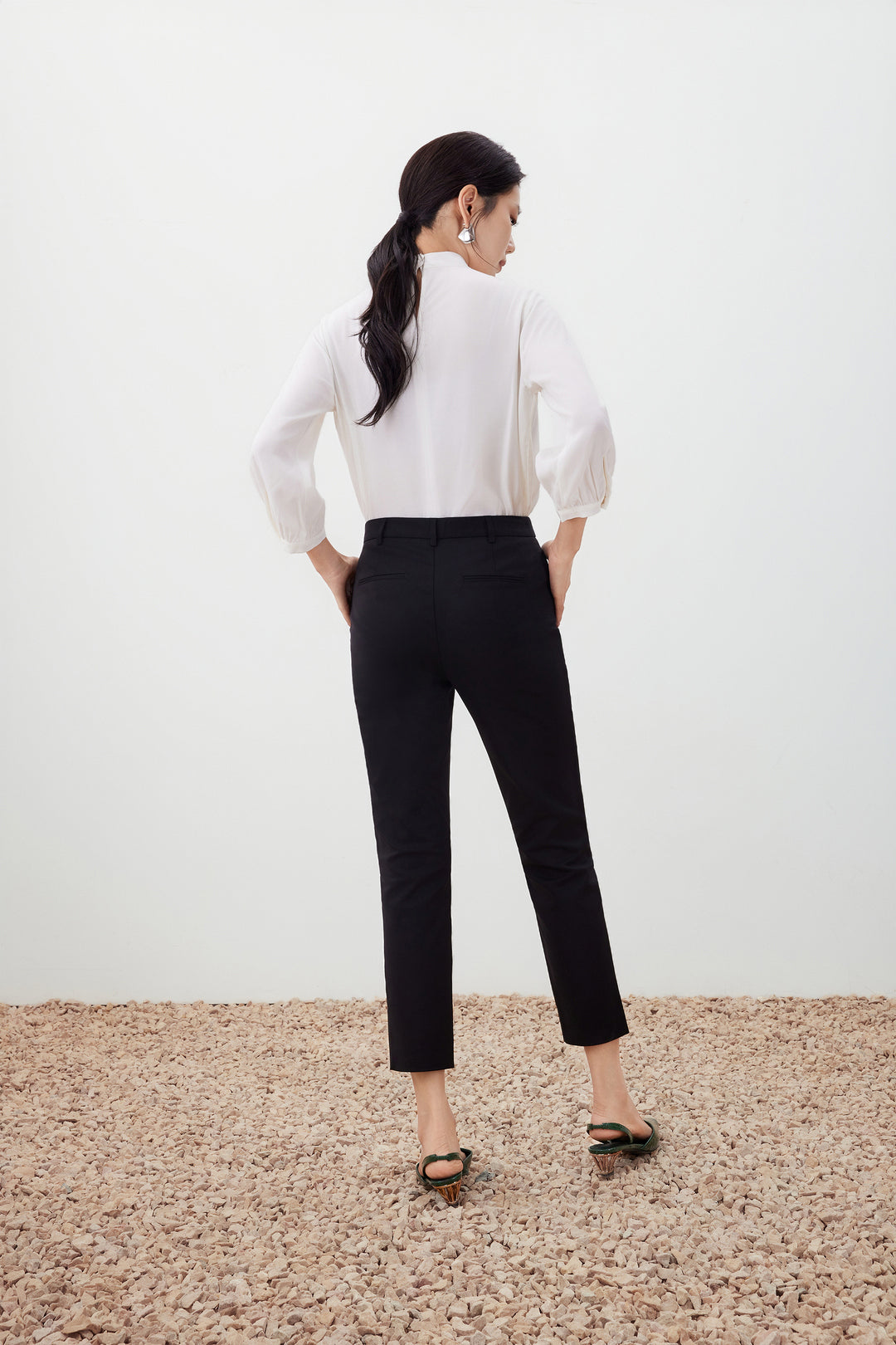 修身休閒長褲(配腰帶)