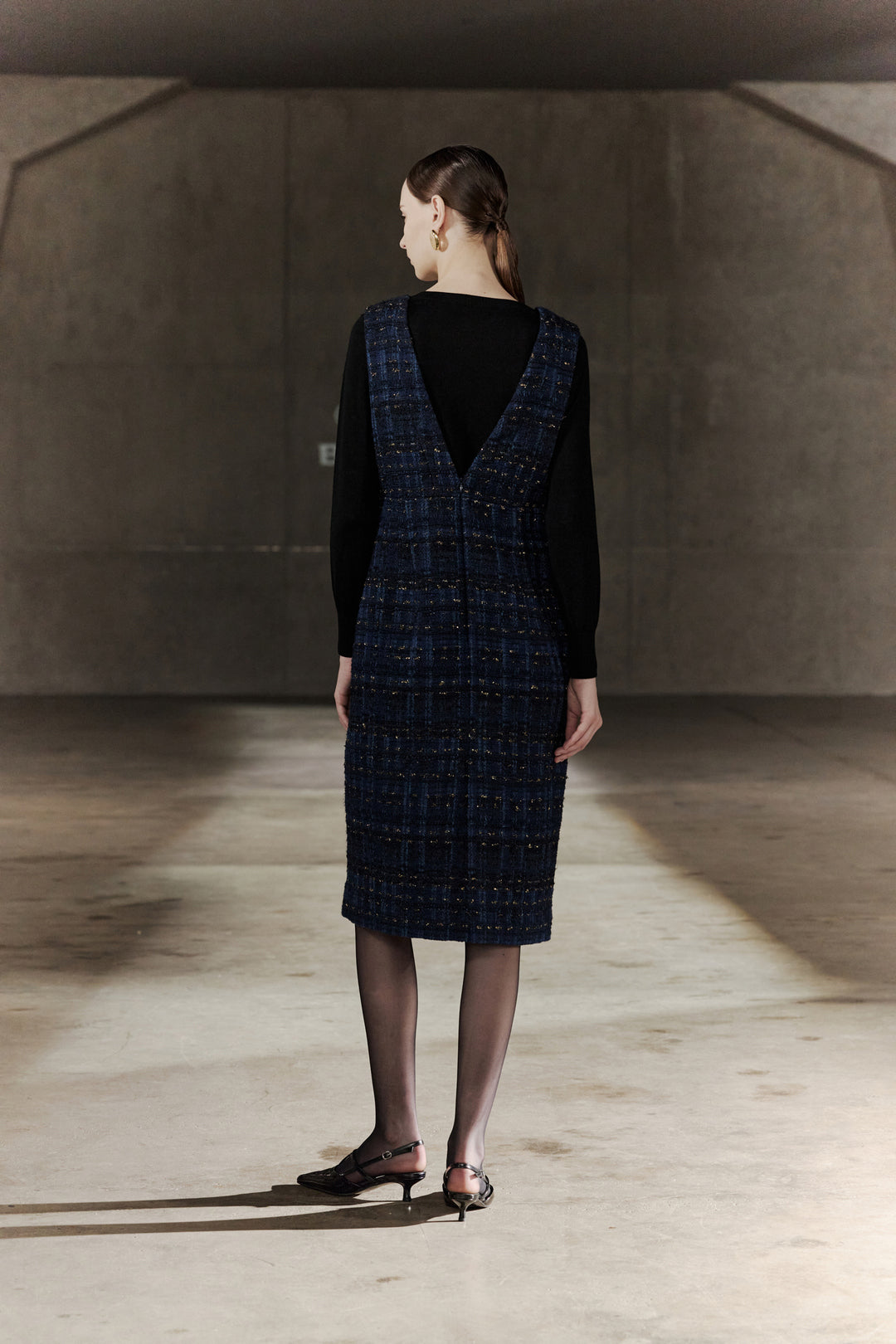 BLAACK | V領無袖連身裙