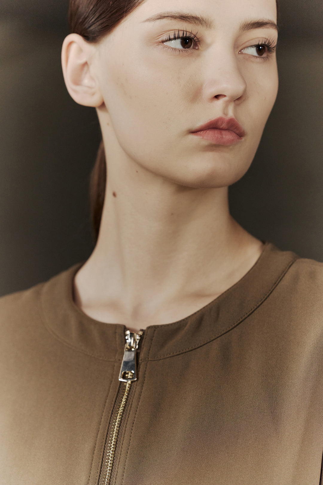 BLAACK | 圓領短袖連身裙(配腰帶)