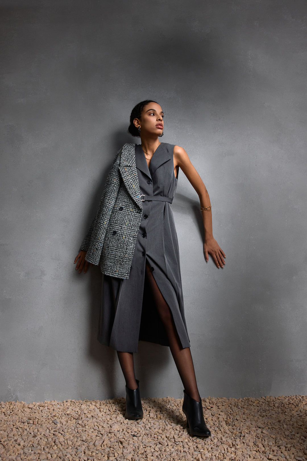 翻領無袖連身裙