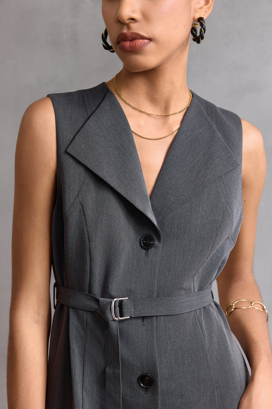 翻領無袖連身裙