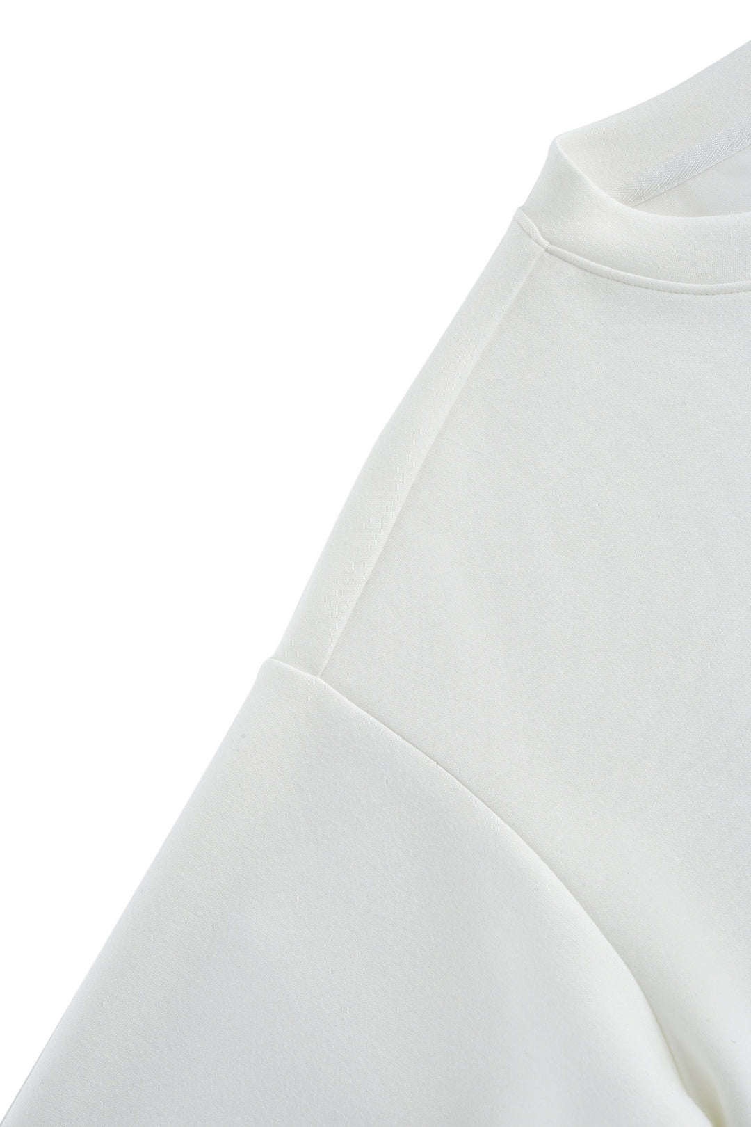 圓領長袖切駁衫