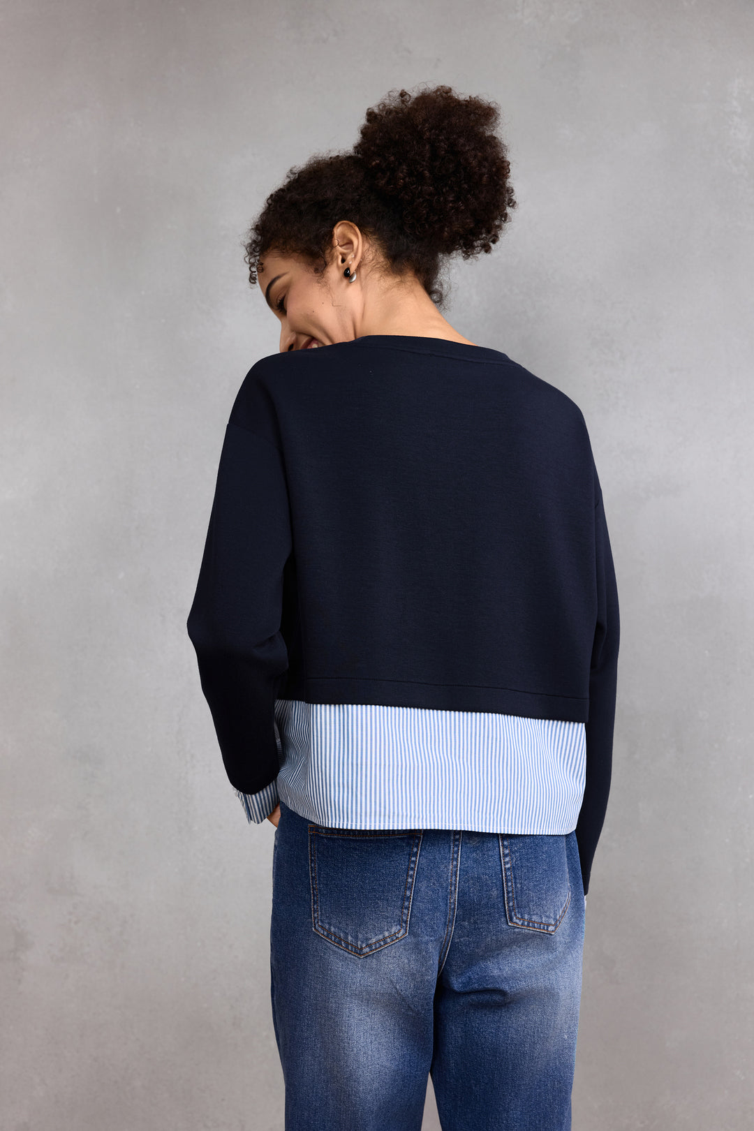 圓領長袖切駁衫