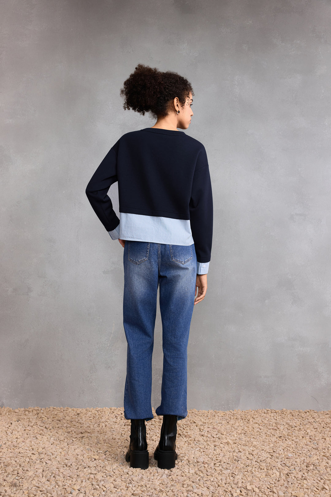 圓領長袖切駁衫