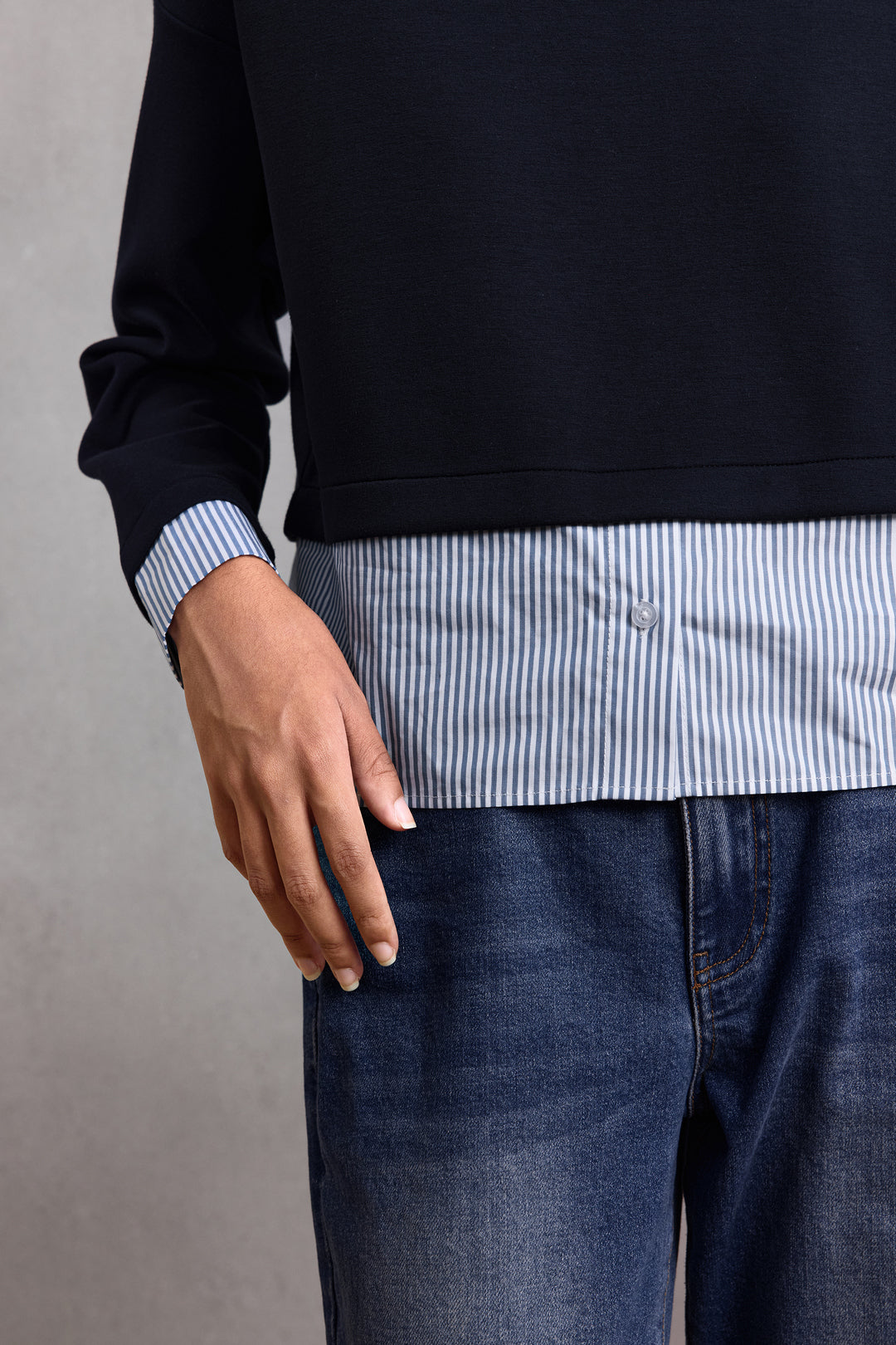 圓領長袖切駁衫