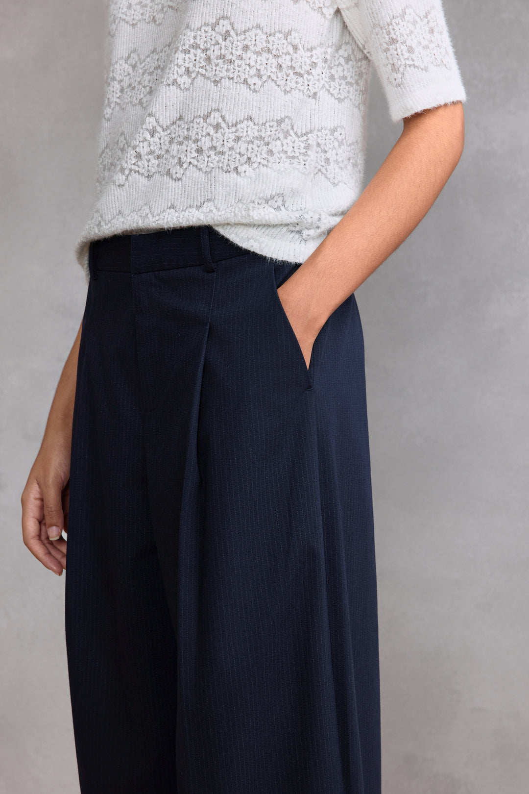 Denim 休閒長褲(配腰帶)