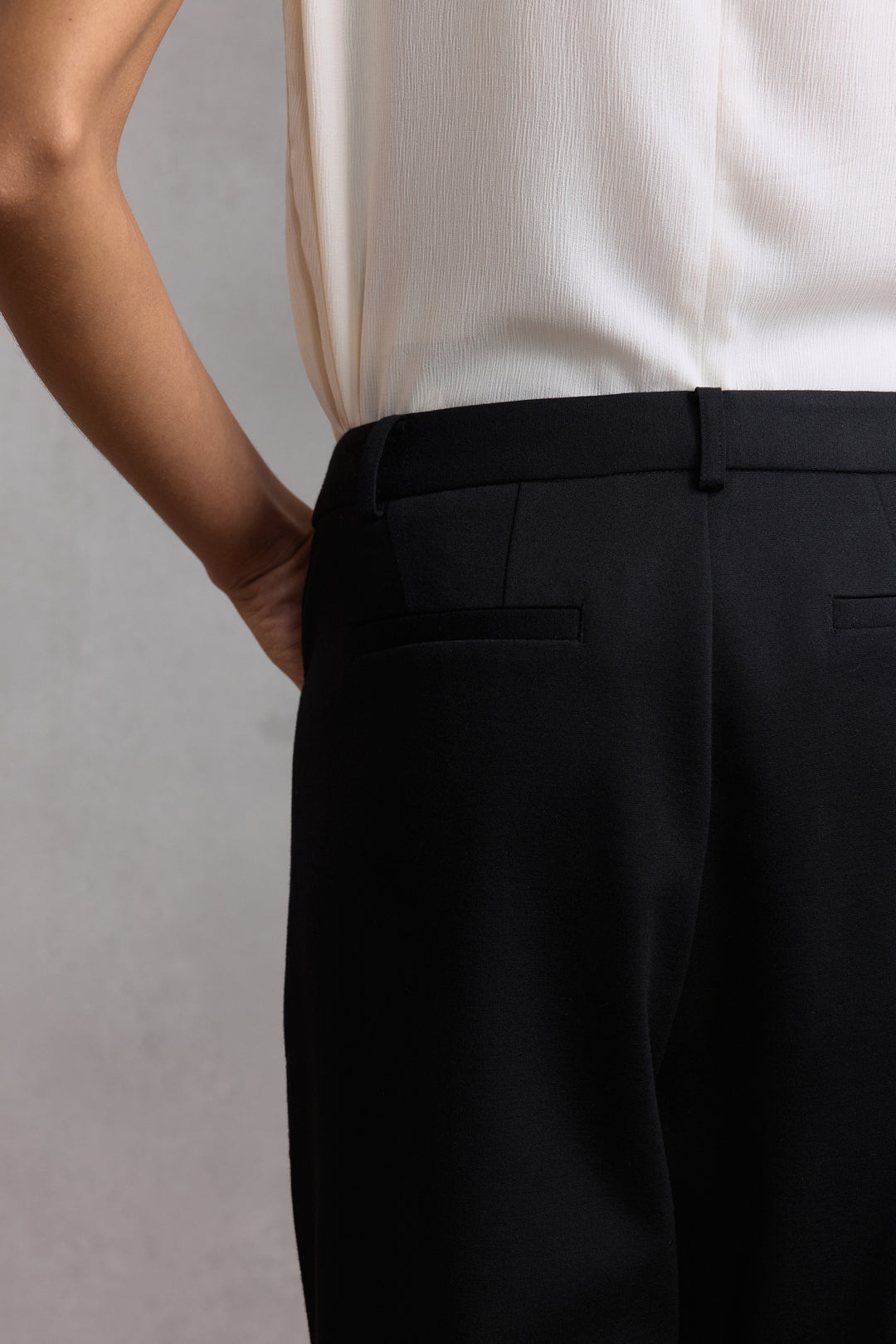 煙管褲型休閒長褲