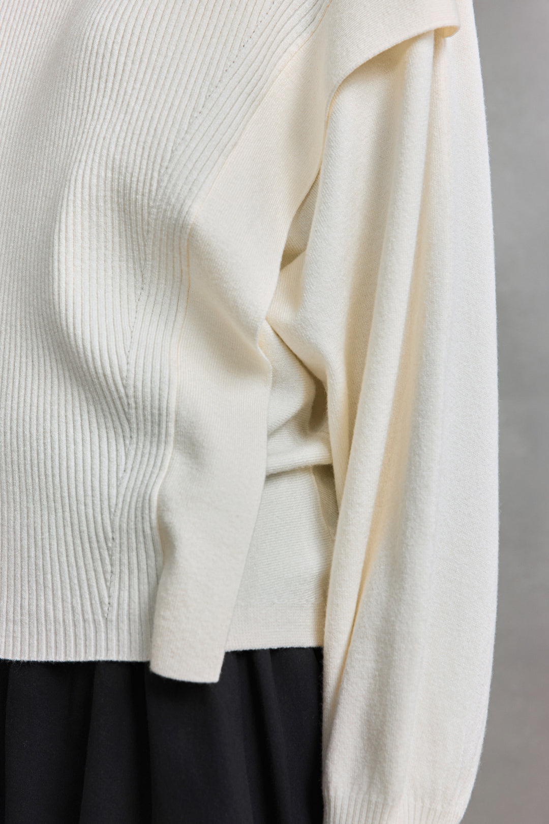 半高領長袖針織毛衣