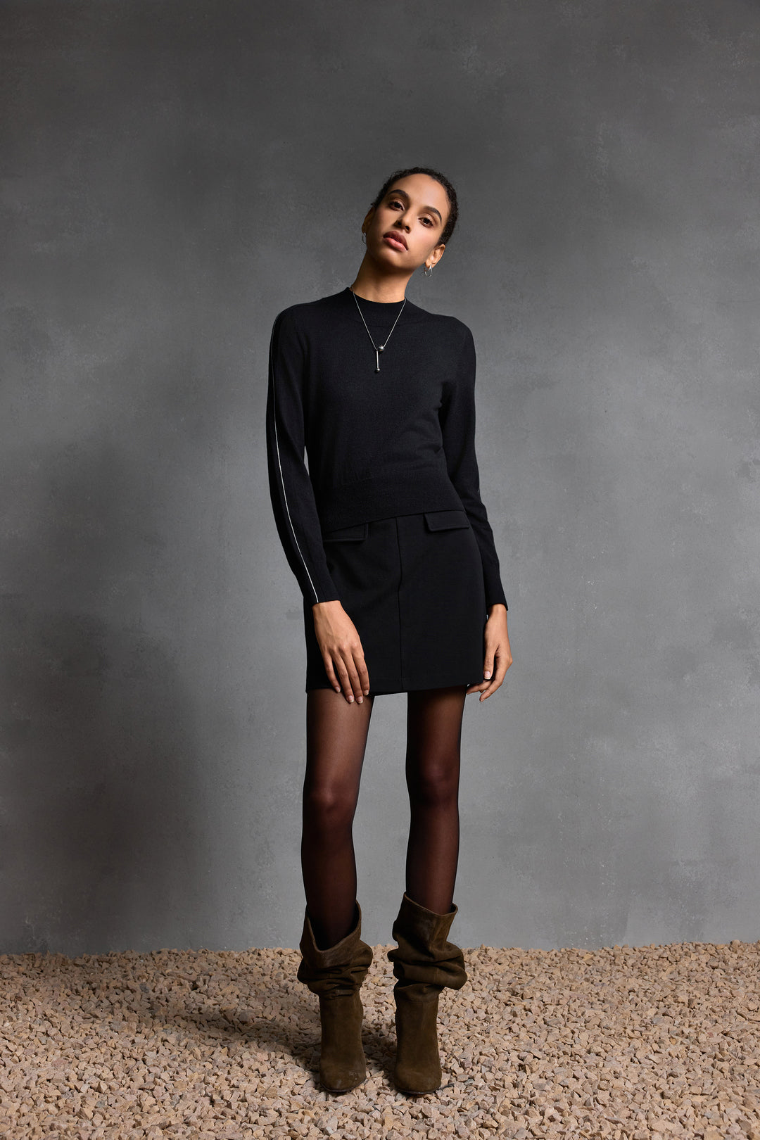 半高領長袖針織毛衣